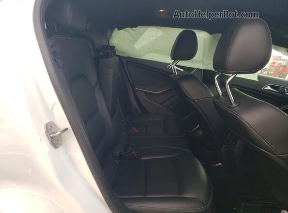WDCTG4GB3KJ553529 2019 MERCEDES-BENZ GLA White 