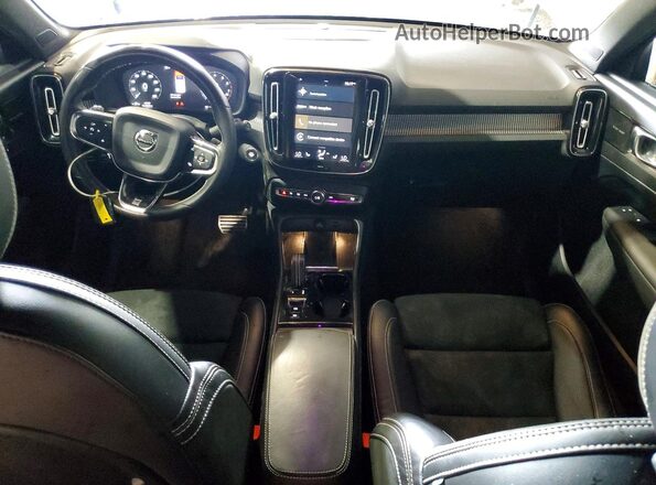 YV4162UM7K2107000 2019 VOLVO XC40 White Vista del cuadro de instrumentos
