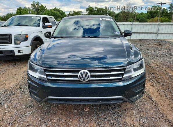 3VV3B7AX4JM025642 2018 VOLKSWAGEN TIGUAN Green 