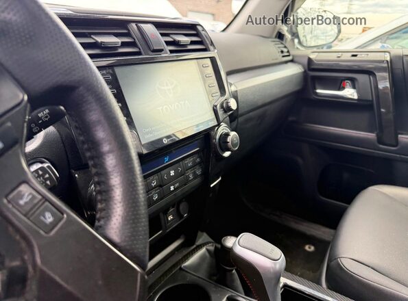 JTERU5JR2P6201066 2023 TOYOTA 4RUNNER White Vista del cuadro de instrumentos