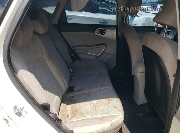 KNDJ23AU9L7060193 2020 KIA SOUL Белый 