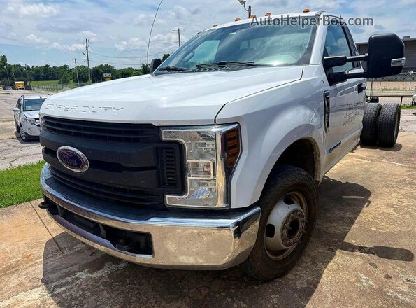 1FDRF3GT1JEB69774 2018 FORD F350 Белый Задняя правая четверть