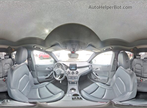 WDCTG4GB3JJ390069 2018 MERCEDES-BENZ GLA Silver 