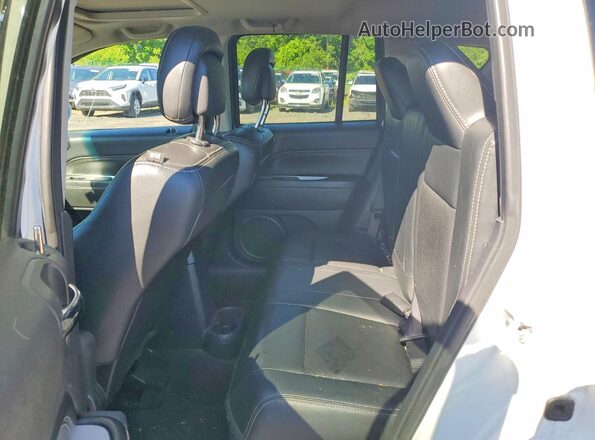 1C4NJDEB4HD108663 2017 JEEP COMPASS Белый Вид подкапотного пространства