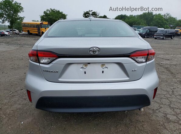 5YFB4MDEXSP277841 2025 TOYOTA COROLLA Silver Widok wnętrza z przodu