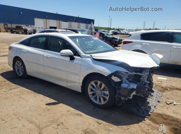 4T1AA1AB4NU014048 2022 TOYOTA AVALON White Vista frontal