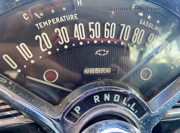 VC56L013996 1956 CHEVROLET BEL Бордовый Вид щитка приборов