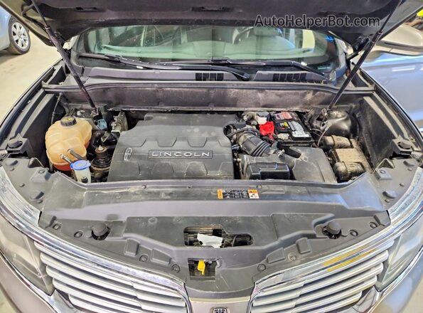 2LMPJ6LR7HBL30415 2017 LINCOLN MKX Silver Vista del compartimento del motor