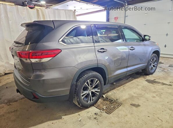 5TDBZRFH6KS704994 2019 TOYOTA HIGHLANDER Gray Front right