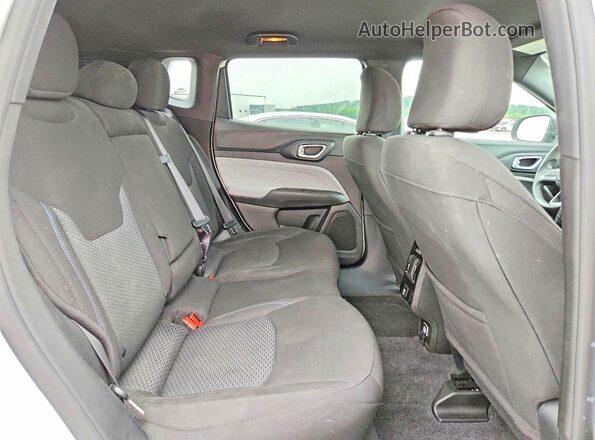 3C4NJDAN5ST544195 2025 JEEP COMPASS White 