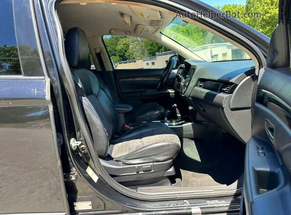 JA4AZ3A33KZ018344 2019 MITSUBISHI OUTLANDER Black 