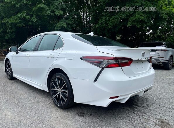 4T1G11AK6MU558849 2021 TOYOTA CAMRY White Trasero derecho