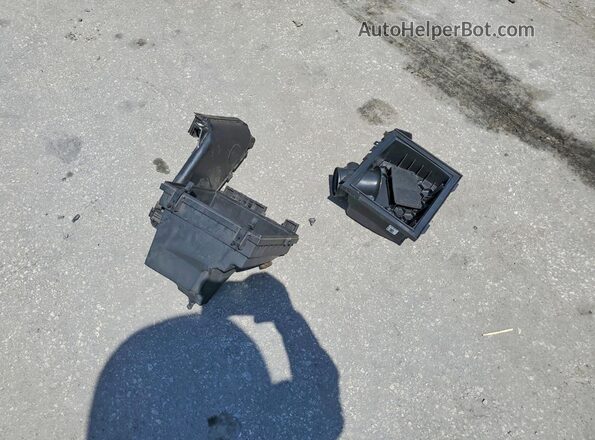 2FMPK3J90LBA30752 2020 FORD EDGE Silver სალონის 360-გრადუსიანი ხედი