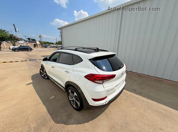 KM8J33A21JU753278 2018 HYUNDAI TUCSON White წინა მარჯვენა