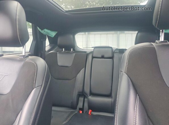 2FMPK4AP6KBB28171 2019 FORD EDGE Красный Вид задней части салона