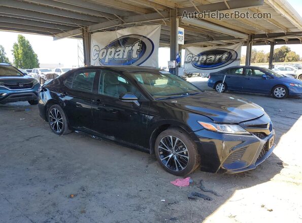 4T1G11AK7LU879233 2020 TOYOTA CAMRY Black Widok z przodu