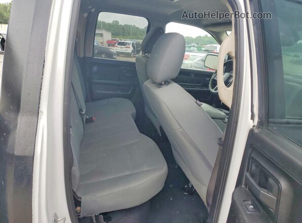 1C6RR6FG6KS674852 2019 RAM 1500 Black Rear interior view