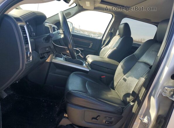 1C6RR7NT1HS594243 2017 RAM 1500 Silver 