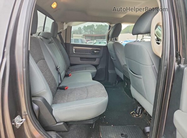 1C6RR7LT5HS530130 2017 RAM 1500 Gray Вид задньої частини салону