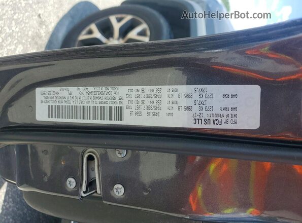 1C4PJMBX9JD610454 2018 JEEP CHEROKEE Gray Widok wnętrza 360 stopni