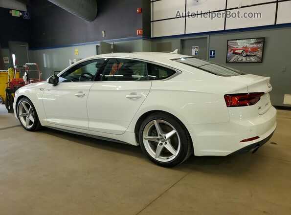 WAUENCF54KA024940 2019 AUDI A5 White 