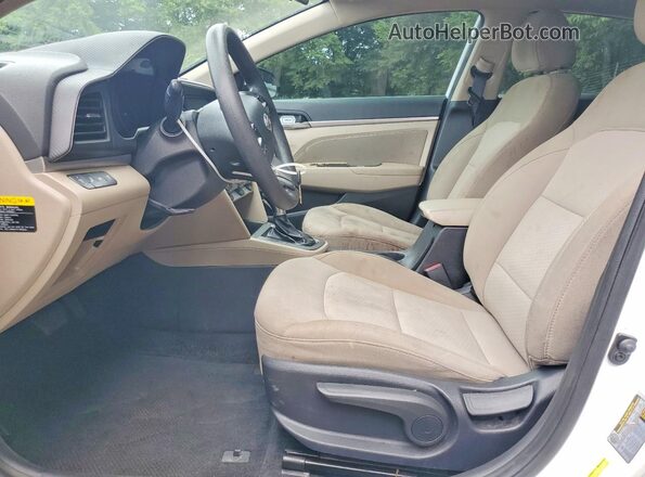 5NPD84LF5KH416987 2019 HYUNDAI ELANTRA White Vista del salpicadero