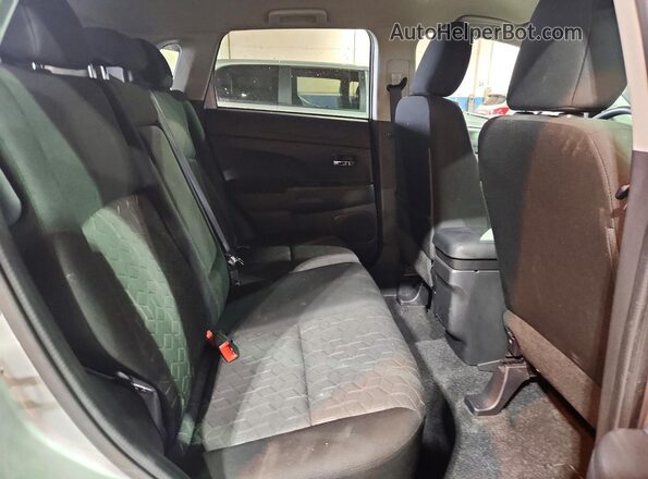 JA4ARUAU0RU019120 2024 MITSUBISHI OUTLANDER Silver 
