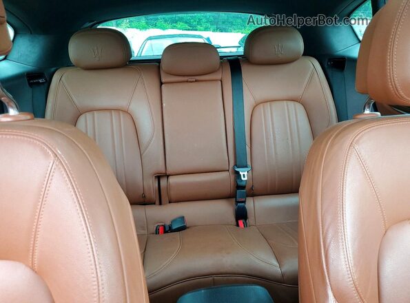 ZN661XUA1KX309486 2019 MASERATI LEVANTE Серый Вид задней части салона