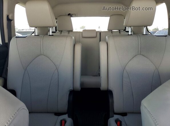 5TDAAAB50RS069250 2024 TOYOTA ALL White Rear interior view