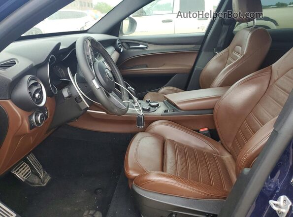 ZASFAKNN4J7B78596 2018 ALFA ROMEO STELVIO Blue Vista del salpicadero