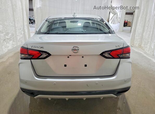 3N1CN8EV8NL839179 2022 NISSAN VERSA Silver Front interior view