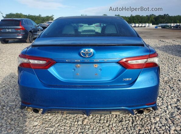 4T1B61HK5JU067654 2018 TOYOTA CAMRY Blue წინა სალონის ხედი
