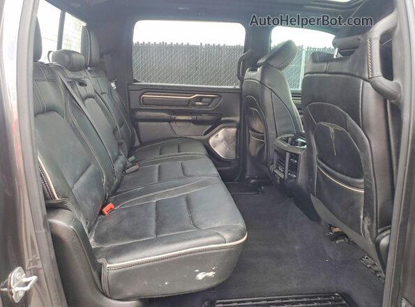 1C6SRFPT3KN561114 2019 RAM 1500 Gray Սալոնի հետևի տեսք