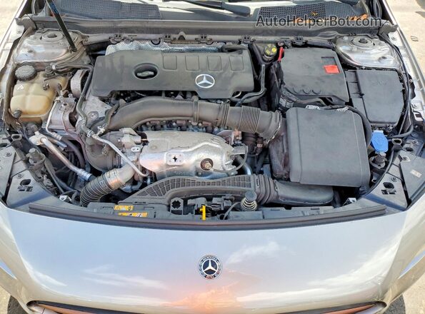 WDD3G4EB4KW017528 2019 MERCEDES-BENZ A-CLASS Серебряный Вид подкапотного пространства