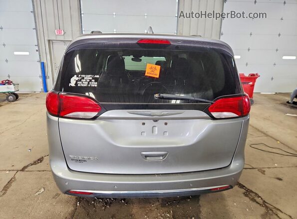 2C4RC1BG3HR539583 2017 CHRYSLER PACIFICA Silver წინა სალონის ხედი