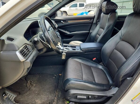 1HGCV1F34JA267242 2018 HONDA ACCORD White 