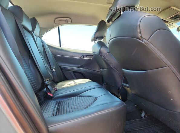 4T1B11HK3KU231399 2019 TOYOTA CAMRY Серебряный 