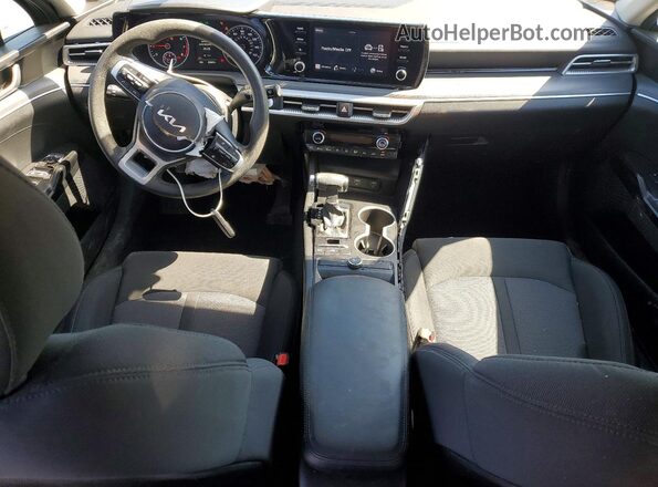 5XXG14J29PG221494 2023 KIA K5 Silver Widok zestawu wskaźników