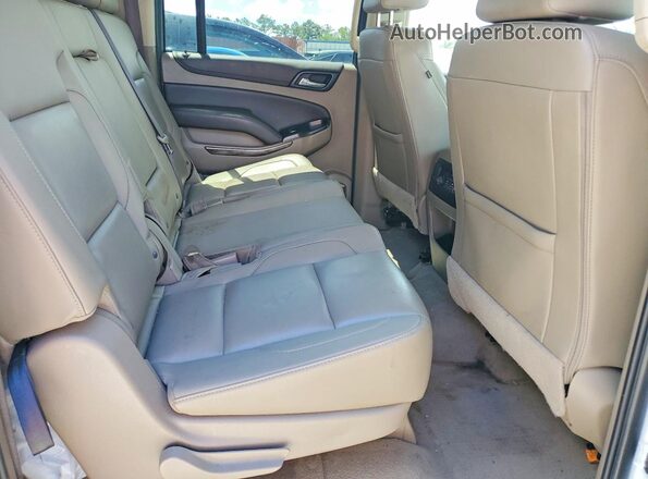 1GNSCHKCXKR178204 2019 CHEVROLET SUBURBAN White Vista del compartimento del motor