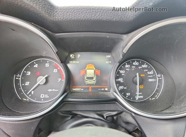 ZASPAKAN0K7C32245 2019 ALFA ROMEO STELVIO Black უკანა სავარძლების ხედი