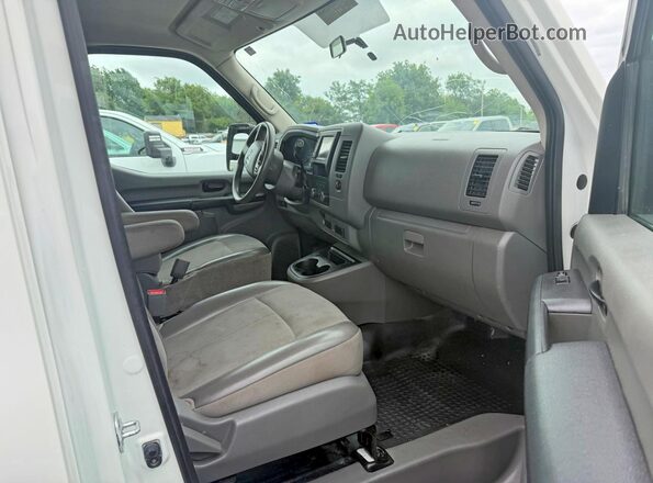 1N6BF0KY0LN809481 2020 NISSAN NV Белый Вид сзади