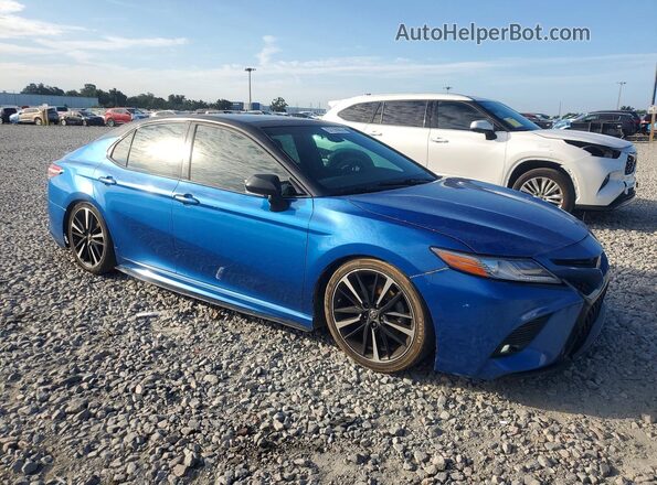4T1B61HK5JU067654 2018 TOYOTA CAMRY Blue წინა ხედი