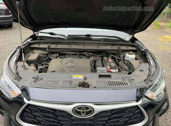 5TDGZRBH5NS591314 2022 TOYOTA HIGHLANDER Black 