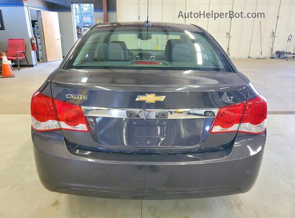 1G1PE5SB6G7229871 2016 CHEVROLET CRUZE Charcoal Vista interior delantera