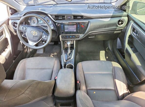5YFBURHE3JP802048 2018 TOYOTA COROLLA Black Вид щитка приладів