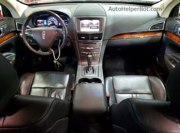 2LMHJ5AT7GBL02674 2016 LINCOLN MKT Red 
