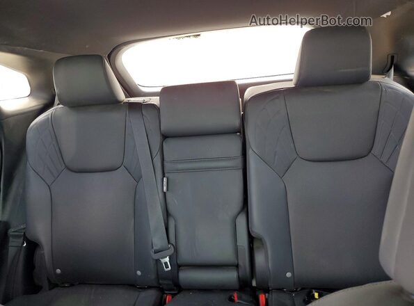 2T2BAMCA7PC038404 2023 LEXUS RX Silver Widok wnętrza z tyłu