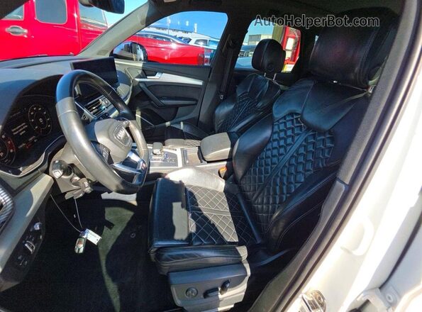 WA1C4AFY8J2182275 2018 AUDI SQ5 White Սալոնի 360 աստիճան տեսք