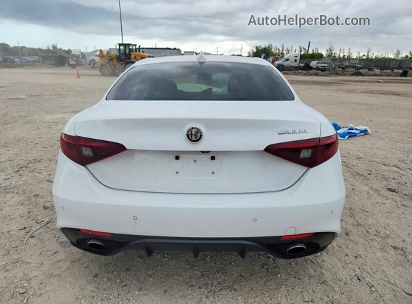 ZARFAEBN3H7535619 2017 ALFA ROMEO GIULIA White Vista interior delantera