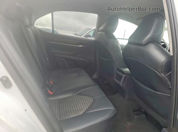 4T1G11AK4PU092441 2023 TOYOTA CAMRY White Vista interior trasera